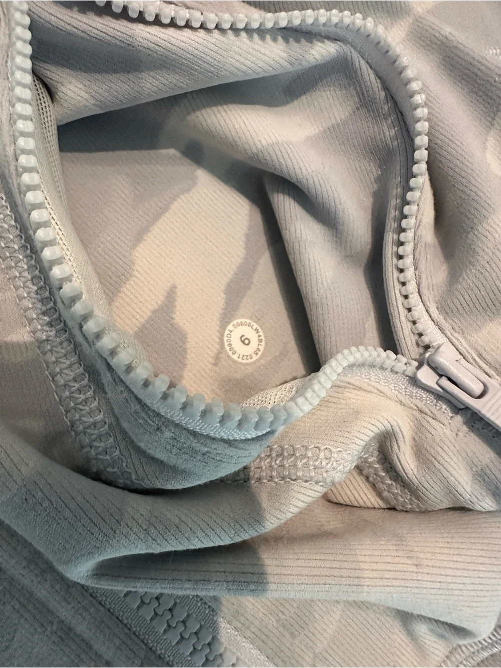 Lululemon athletica Define Luon Light Gray Camouflage Zip-Up Jacket - Women